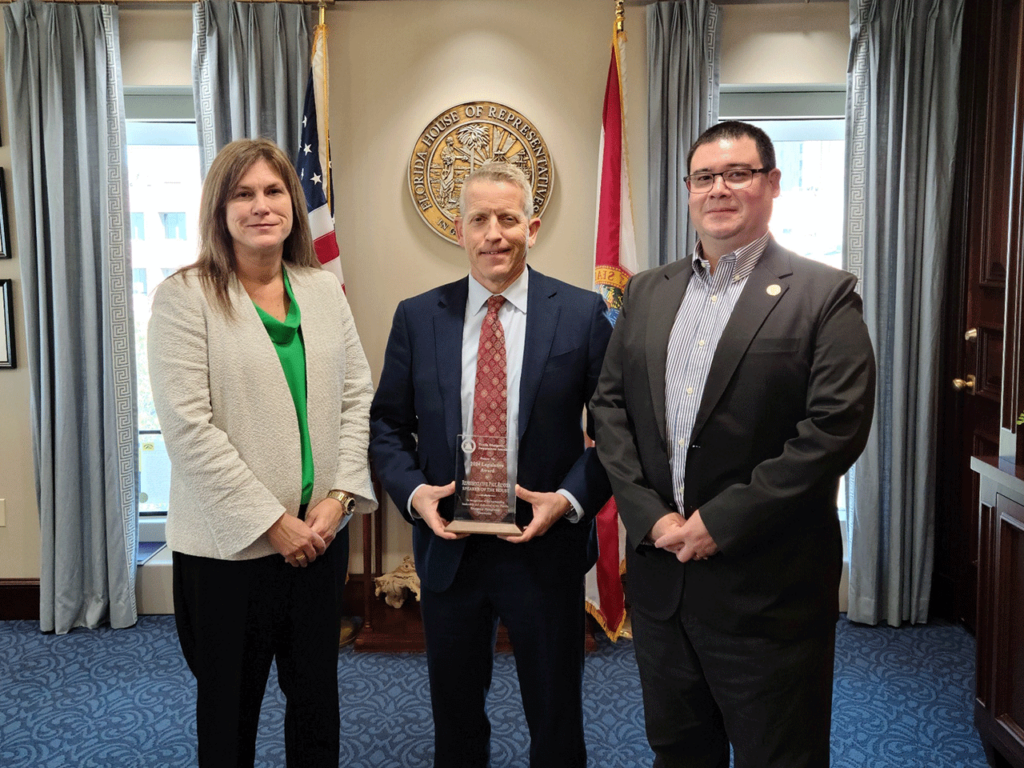 Florida House Speaker Paul Renner recieves FEPA Legislative Achievement Award