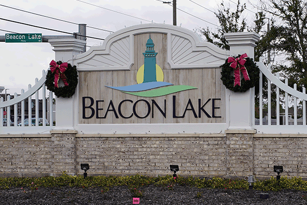 The entrance monument for the Beacon Lake neighborhood.